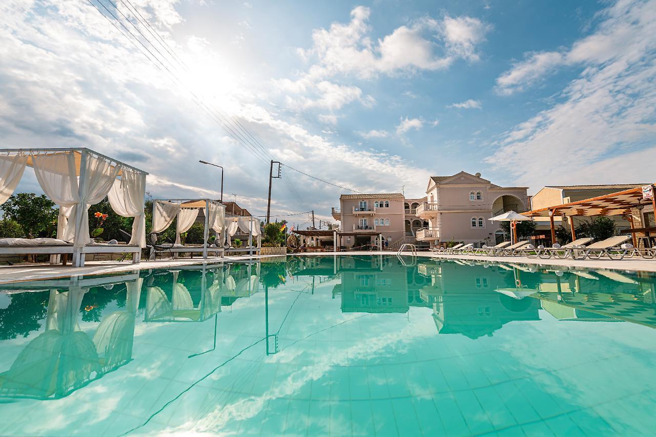 Hotel Ekati Mare Kávos Exterior foto