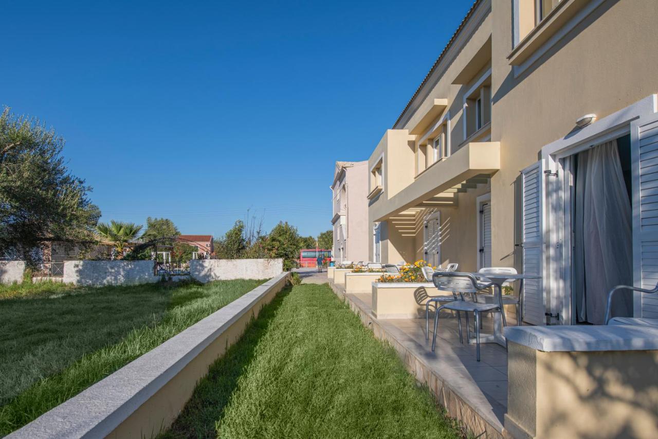 Hotel Ekati Mare Kávos Exterior foto